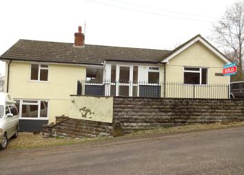 Detached bungalow To Rent in Taunton