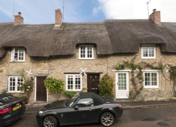 Terraced house To Rent in Bicester
