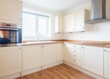 Flat For Sale in Castleford