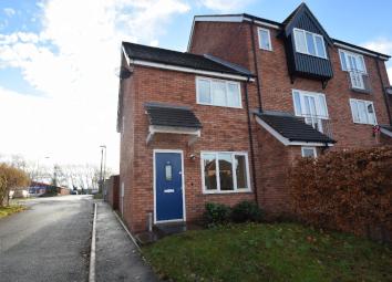 Semi-detached house To Rent in Newport