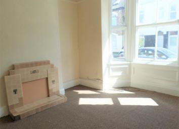 Detached house To Rent in Hull