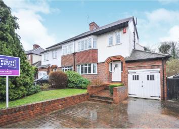 4 Bedroom Semi-detached house for sale