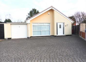 Detached bungalow For Sale in Liverpool