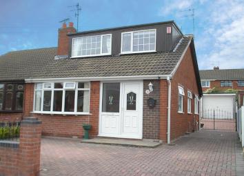 Semi-detached bungalow For Sale in Stoke-on-Trent