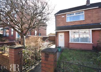 End terrace house To Rent in Chorley