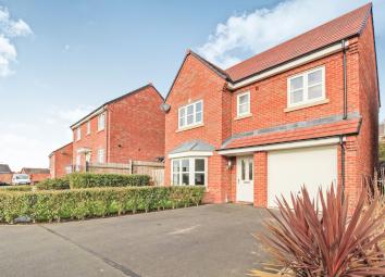 Detached house For Sale in Ashbourne