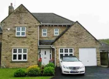 Detached house To Rent in Rossendale