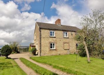 Semi-detached house To Rent in Ross-on-Wye