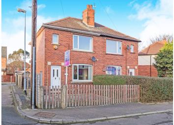 Semi-detached house For Sale in Wakefield