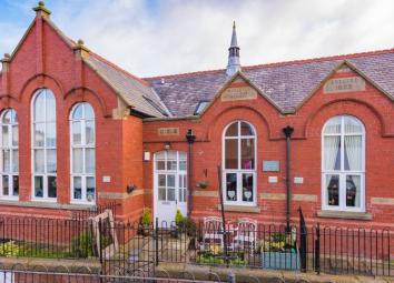 Mews house For Sale in Leyland