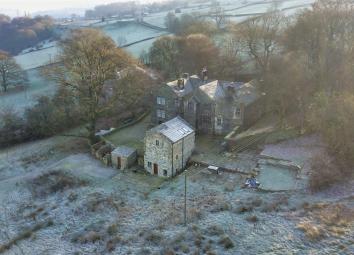Detached house For Sale in Sowerby Bridge
