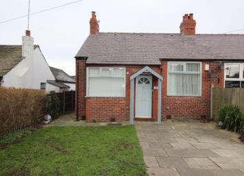 Bungalow To Rent in Stockport