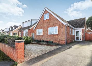 Detached house For Sale in Ulceby