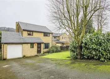 Detached house For Sale in Rossendale