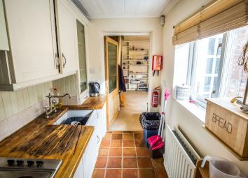 Terraced house To Rent in Chester