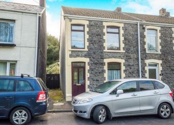 End terrace house For Sale in Neath