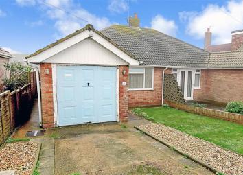 Semi-detached bungalow For Sale in Peacehaven