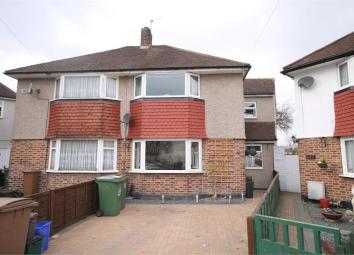 Semi-detached house For Sale in Carshalton