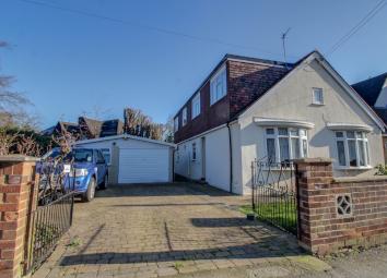 Detached house For Sale in Wickford