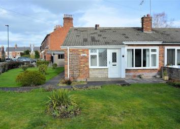 Semi-detached bungalow For Sale in Selby
