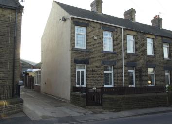 End terrace house For Sale in 