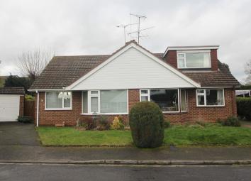 Detached bungalow To Rent in Maidenhead