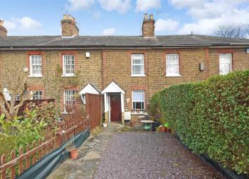 Terraced house For Sale in Chigwell