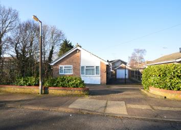 Detached bungalow For Sale in Colchester