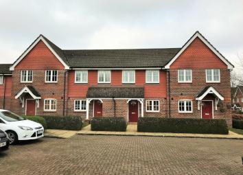 Terraced house For Sale in Guildford