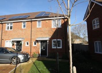 End terrace house For Sale in High Wycombe