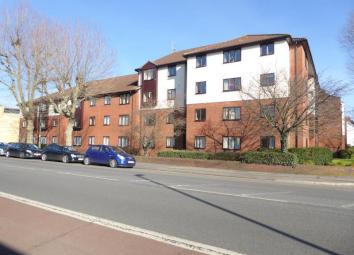 Flat To Rent in Staines