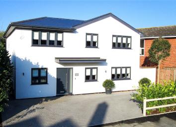 Detached house For Sale in Weybridge