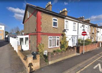 End terrace house For Sale in Hounslow