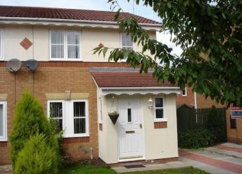 Semi-detached house To Rent in Wirral