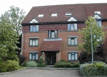 Flat To Rent in Woking