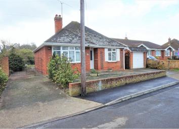 Detached bungalow For Sale in Whitstable