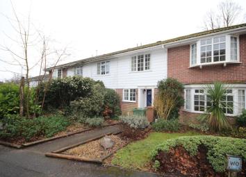 Terraced house To Rent in Guildford