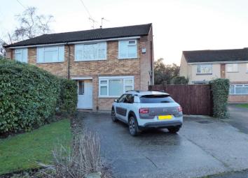 Semi-detached house For Sale in Farnborough