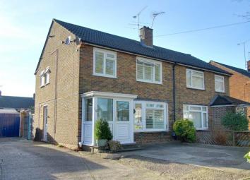 Semi-detached house For Sale in Aldershot