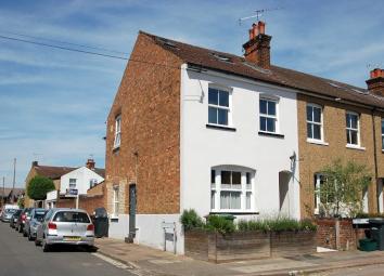 Flat To Rent in St.albans