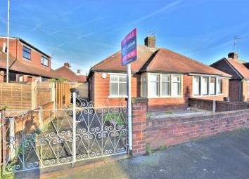 Semi-detached bungalow For Sale in Blackpool