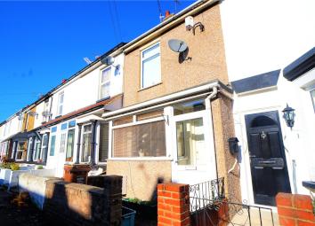 Terraced house To Rent in Rochester