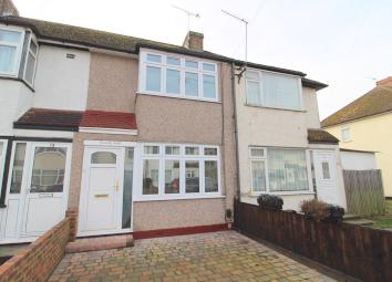Terraced house For Sale in Staines