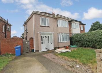 Semi-detached house For Sale in Rhyl