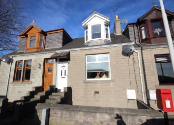 Terraced house For Sale in Cowdenbeath