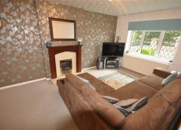 Semi-detached bungalow For Sale in Manchester