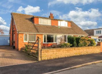 Bungalow For Sale in Normanton