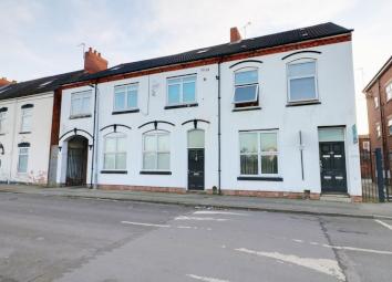 Flat For Sale in Hull
