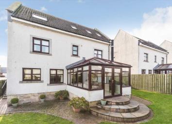 Detached house For Sale in Strathaven