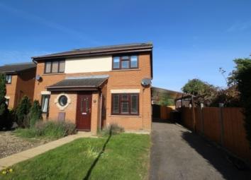 Semi-detached house To Rent in Grantham